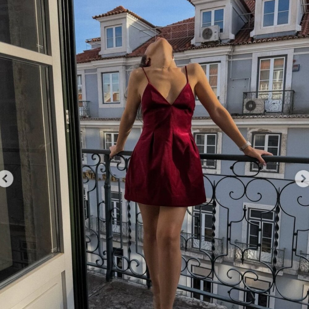 ZARA NEW WOMAN STRAPPY V-NECK SHORT VELVET DRESS INTENSE RED